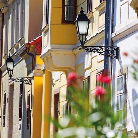 Hotel Domus Collis Γκιόρ Εξωτερικό φωτογραφία