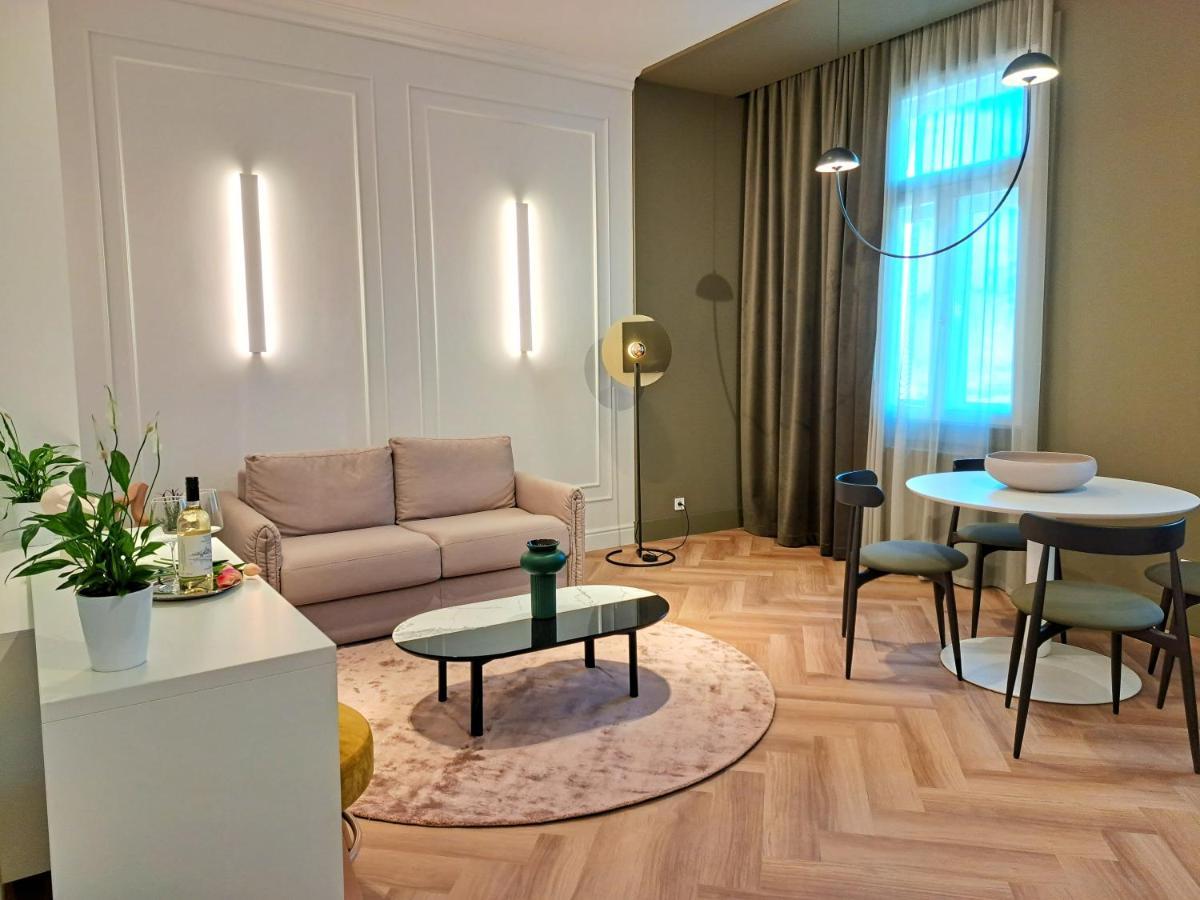 Hotel Domus Collis Γκιόρ Εξωτερικό φωτογραφία