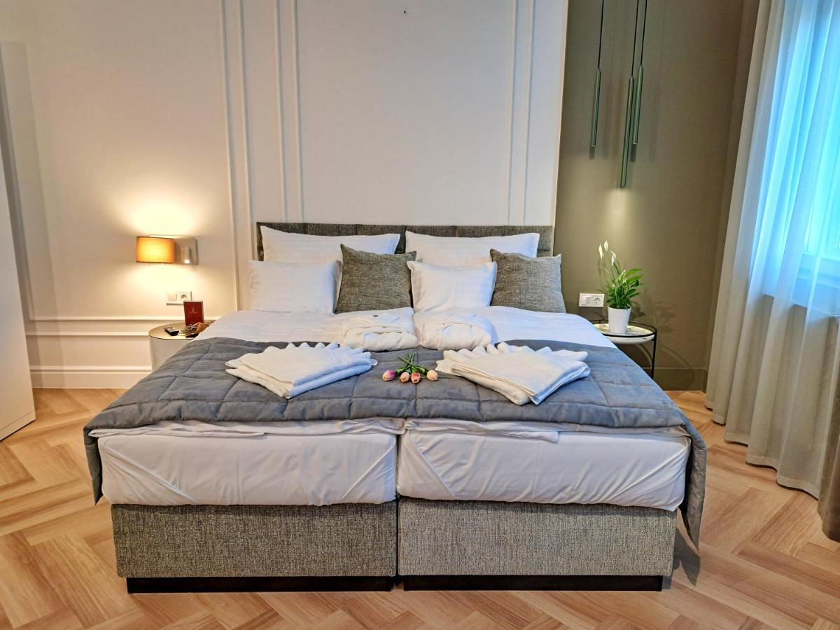Hotel Domus Collis Γκιόρ Εξωτερικό φωτογραφία