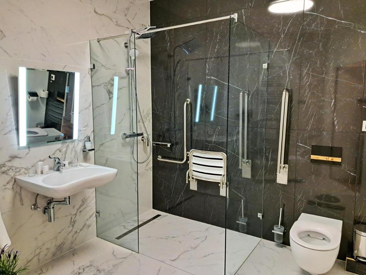 Hotel Domus Collis Γκιόρ Εξωτερικό φωτογραφία