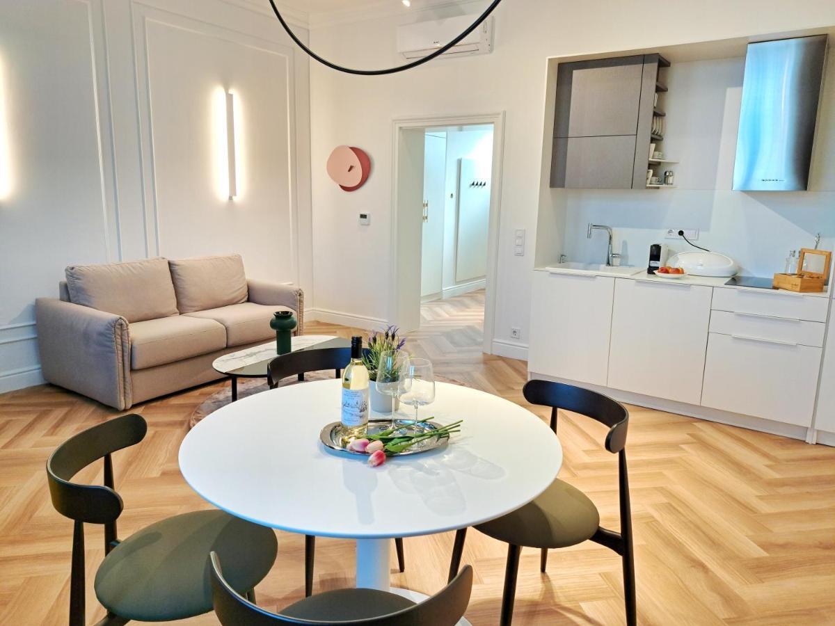 Hotel Domus Collis Γκιόρ Εξωτερικό φωτογραφία