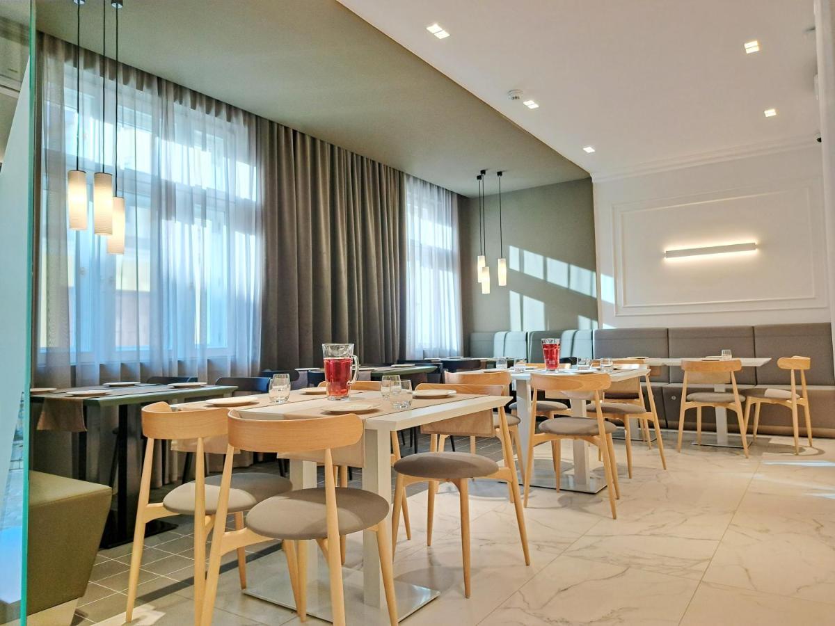 Hotel Domus Collis Γκιόρ Εξωτερικό φωτογραφία