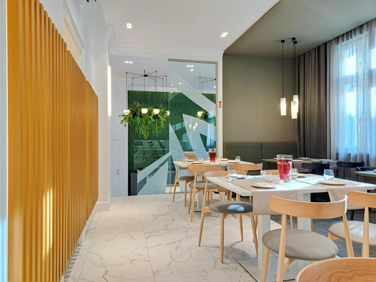 Hotel Domus Collis Γκιόρ Εξωτερικό φωτογραφία